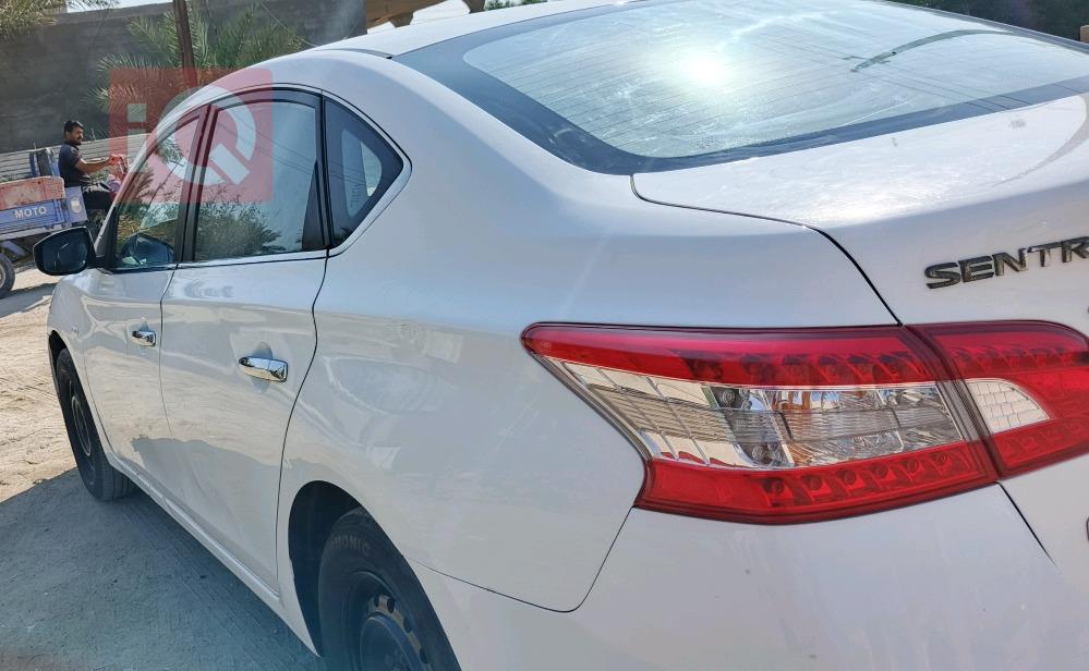 نيسان سنترا